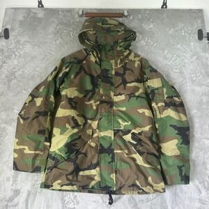 Vintage Tennier Industries Coat Mens Medium Green Camo Hooded Parka USA Military